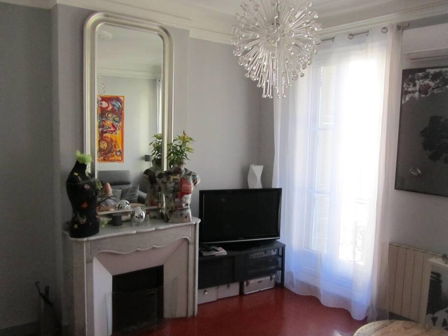 Séjour avec Cheminée d'intérieur fonctionnelle