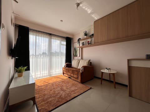 SAL Homes, comfy 2 bedroom, 30mbps, Lagoon Pool