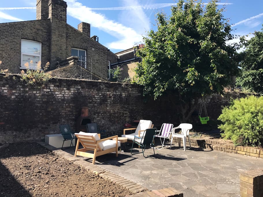 Sunny garden for matinal reading