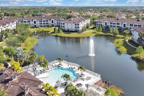 Cozy’Luxury2BR Apt/Resort Pool/Balcony/Close2Parks