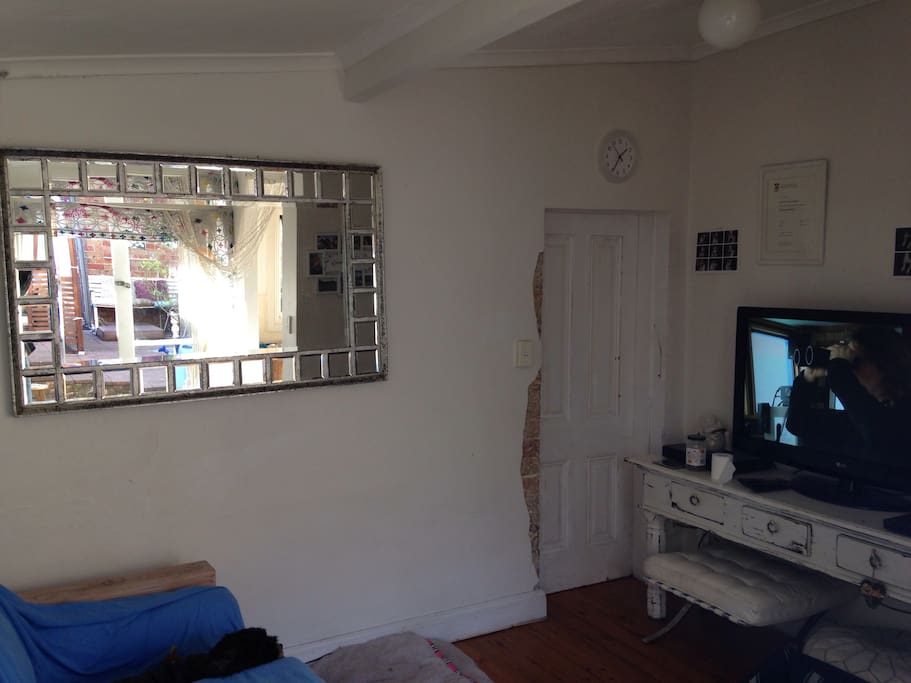 Tv with all Foxtel channels