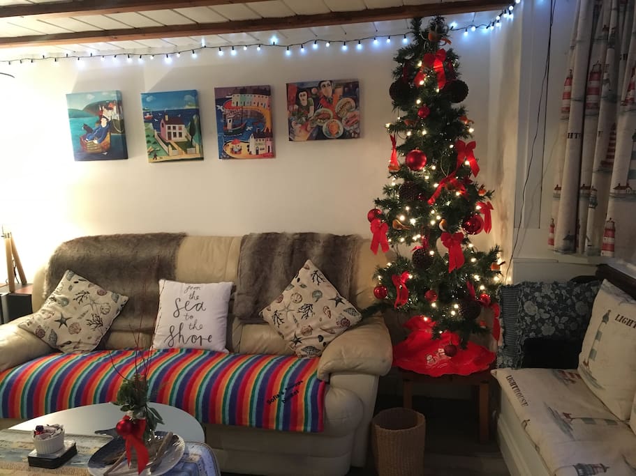 Christmas Season at Rockpool Cottage.
Happy Christmas to all my lovely guests .