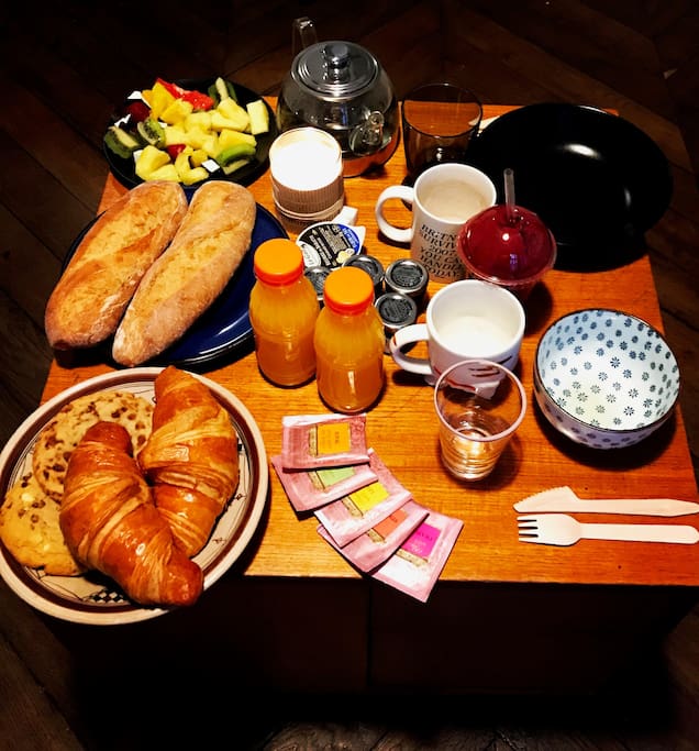 You'll surely be treated with a full parisian breakfast delivered at your door for your firts day if you stay for a week