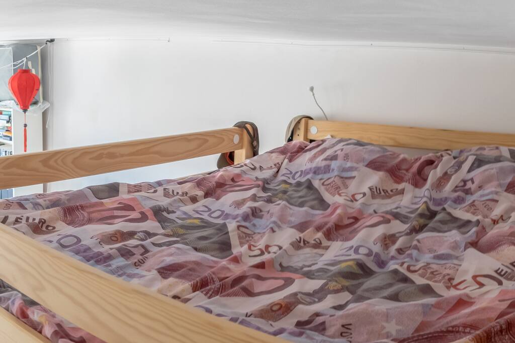 Lit / Bed - 140x200 (cm)