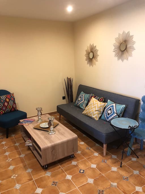 Lounge zone