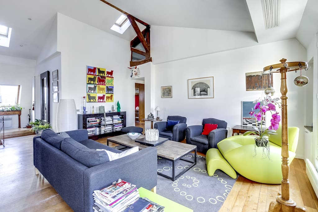 The warm high-ceiling living-room