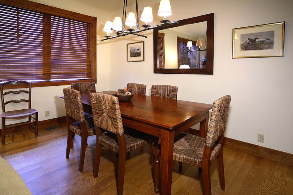 Dining room table