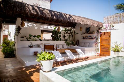 Tropical House - Villa near the sea with swimming pool