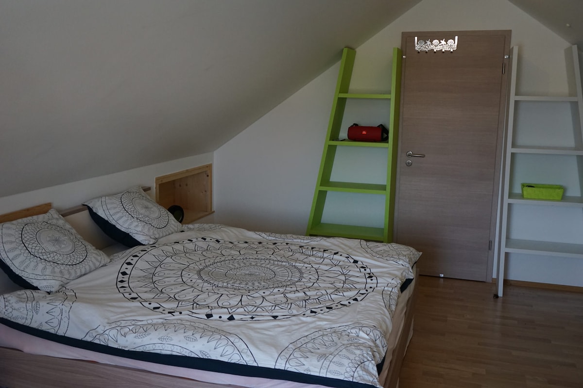 Spálňa 3, 2. poschodie