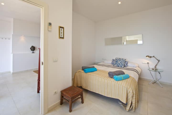 יחידת דיור נפרדת בחדר השינה