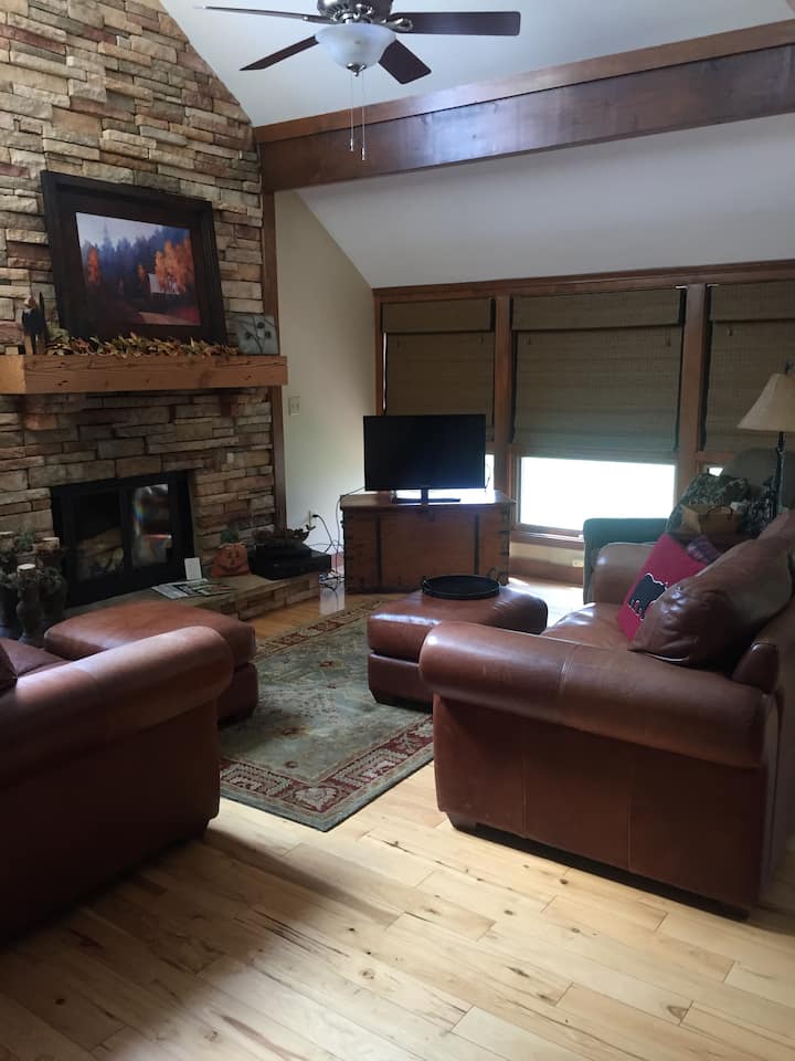 Sala de estar en el piso principal