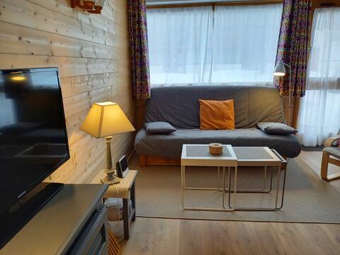 Top Airbnb: Bright studio equipped with internet box in Bessans