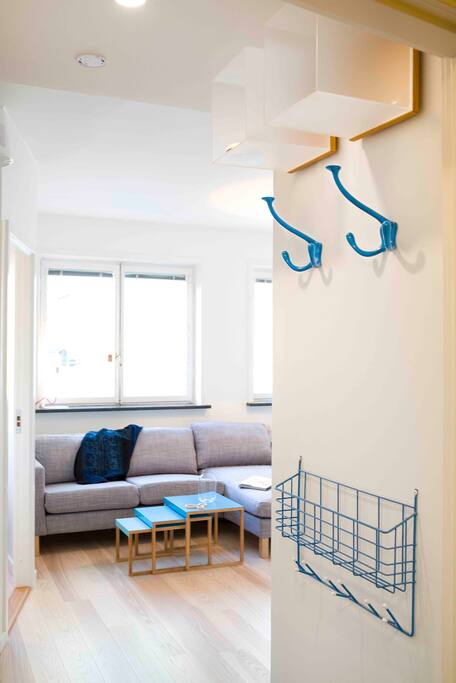 Entrens towards room