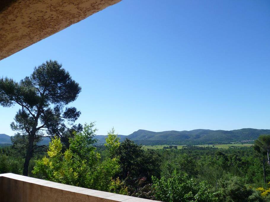 Vue depuis la terrasse
View from terrace