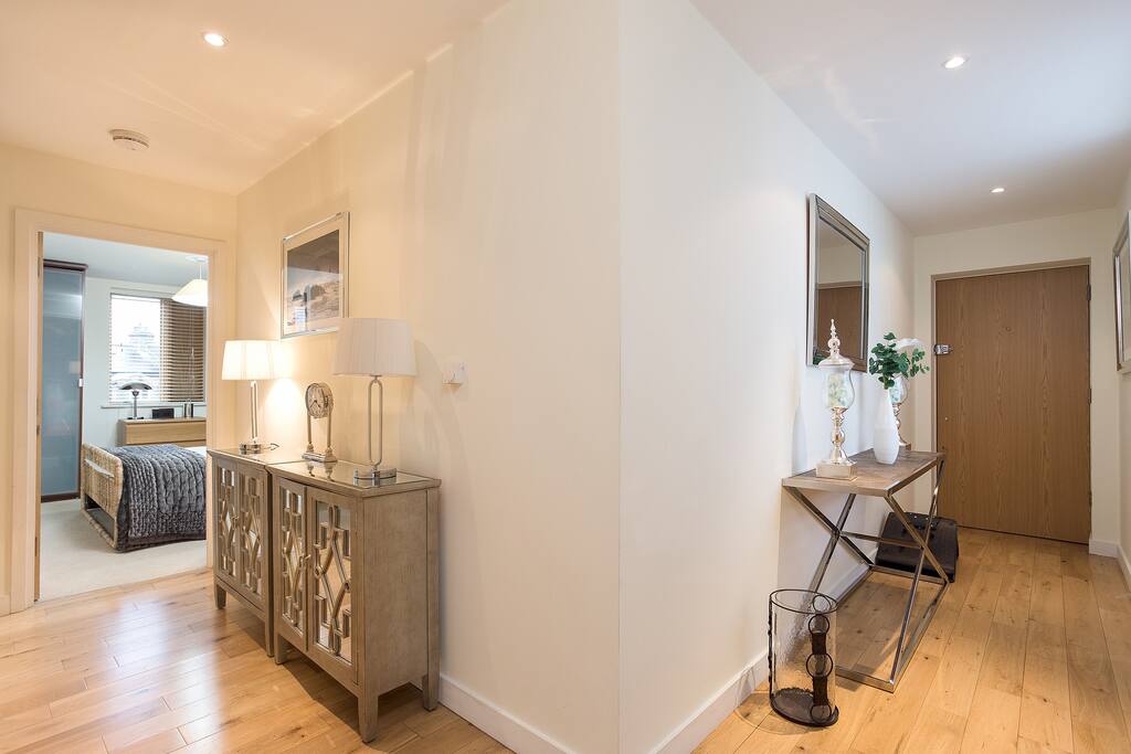 Generous Entrance hall, very bright.