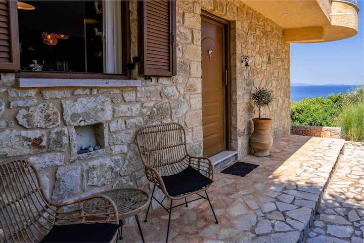 Charming Sea View Country House