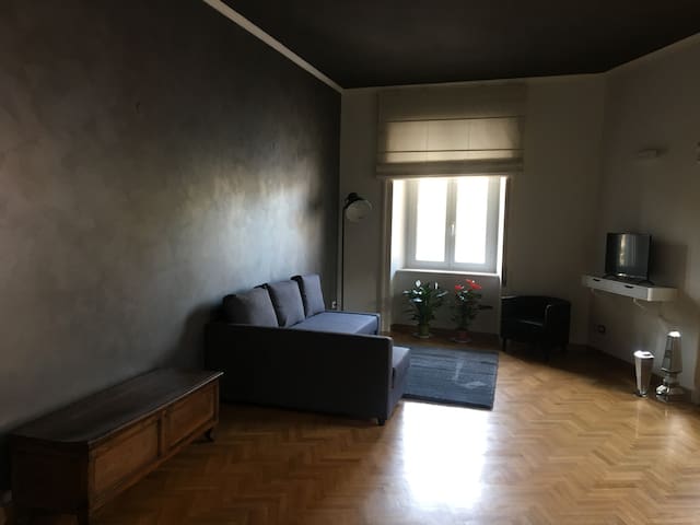 Una finestra su Castel Sant’Angelo