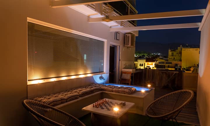 Central Cozy Penthouse fully equipped, big terrace