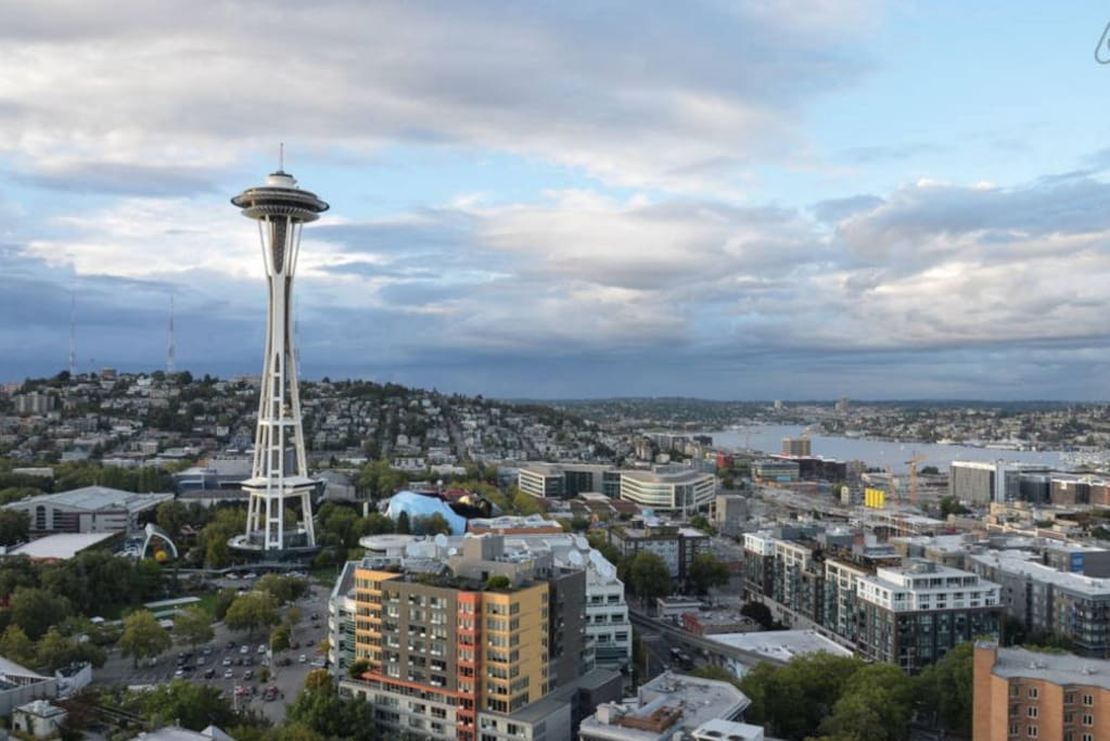 Gorgeous views of Seattle!!