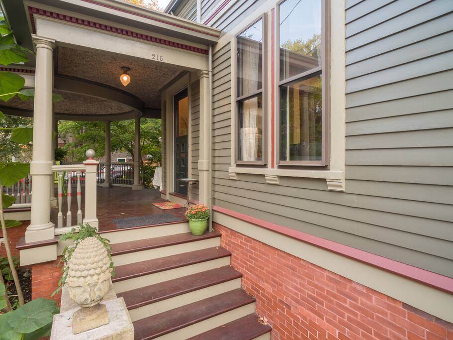Welcome to the Walter S. Budlong House! A plaque home listed on the National Register of Historic Places.