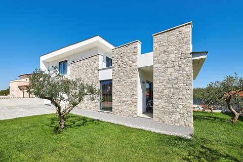 Villa Dolcea - Stylish villa with a private pool