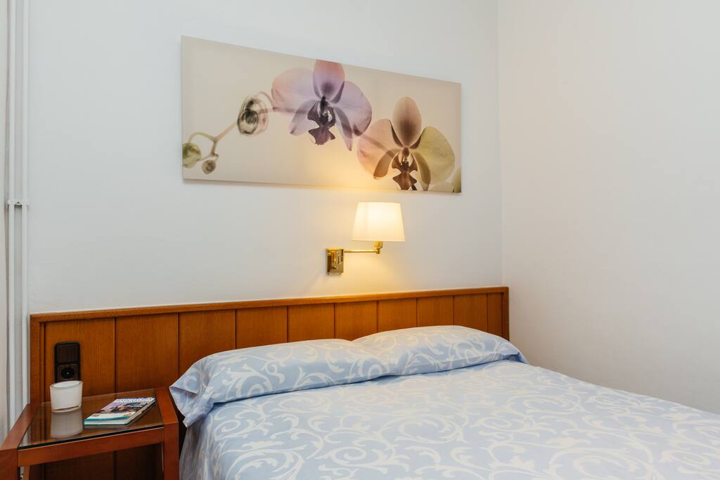 Comfortable double bed