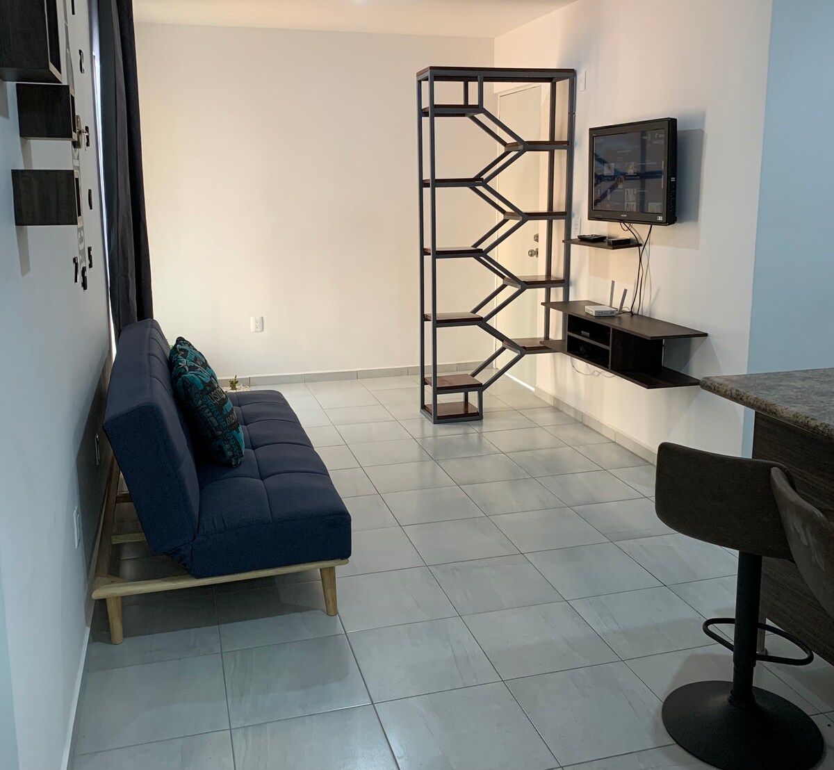 Dvostruki sofacama i kabelska TV naplaćujemo 