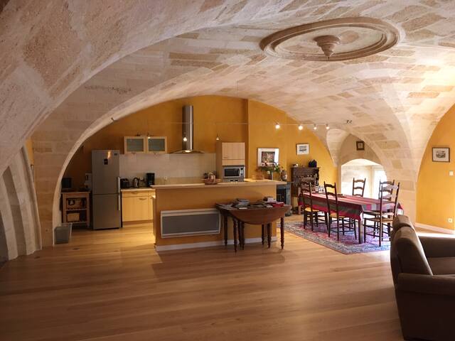 Stay in Bordeaux inside a church gallery image 3