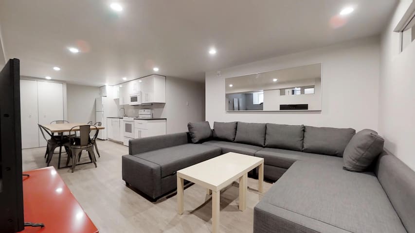 Amazing Industrial 4 bedroom Loft