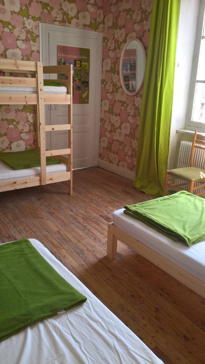 საძინებელი 3