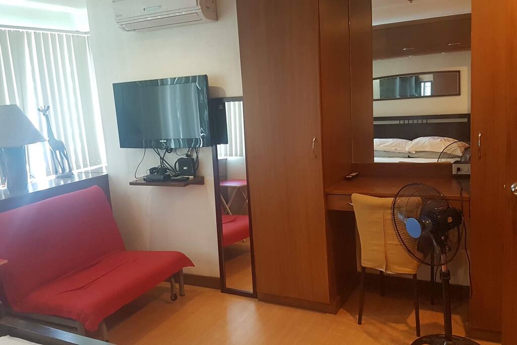 red sofa- single sofa bed