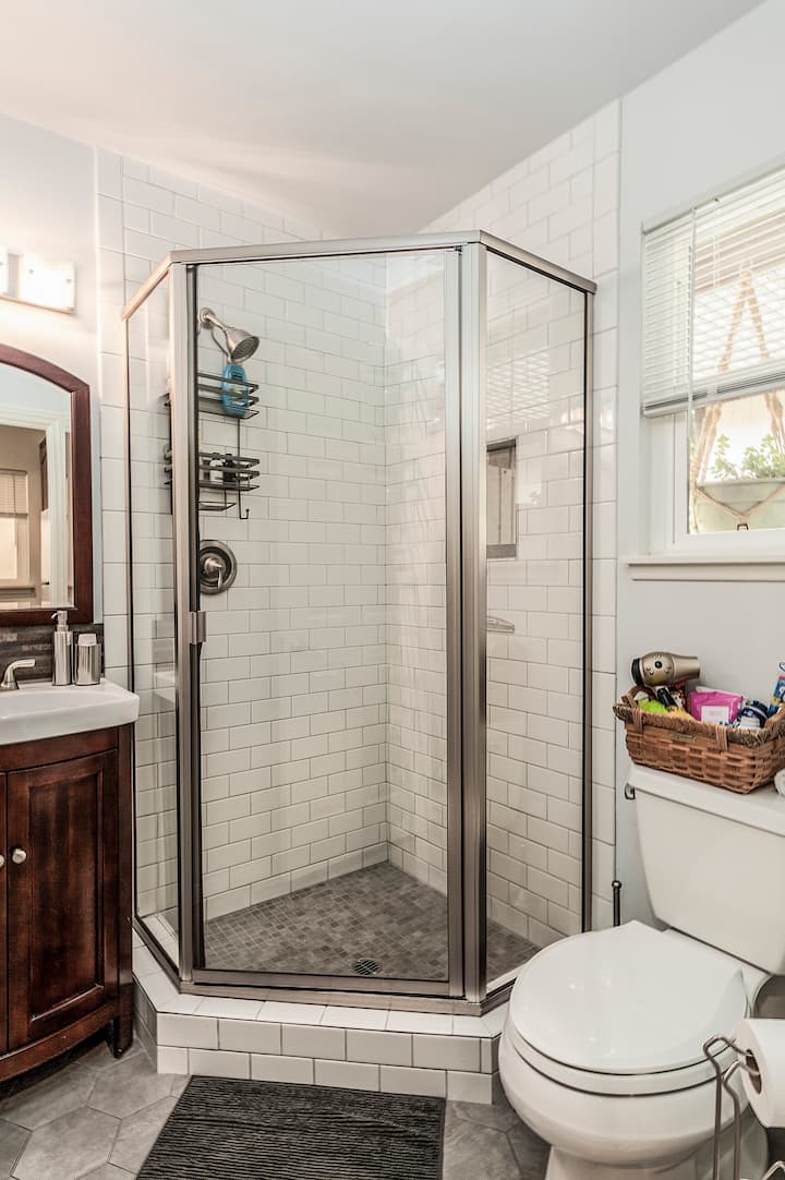 Private garden cottage Guest suites for Rent in Fallbrook, California