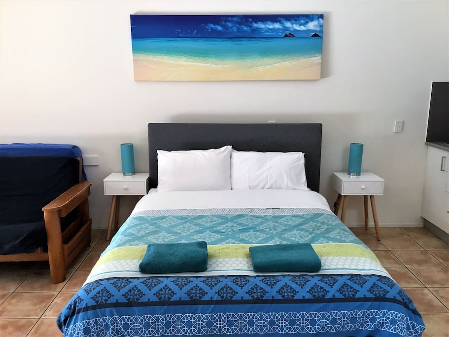 Queen bed