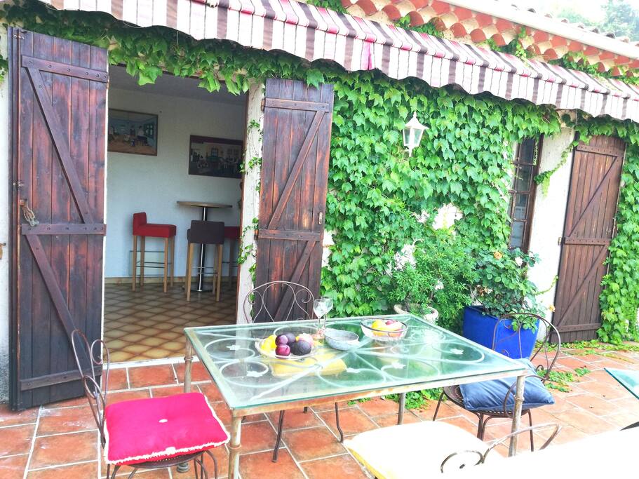 Terrasse / Terrace