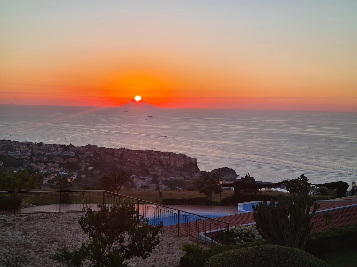 MARASUSA Floreal Frangipani in Parghelia — property photo 4