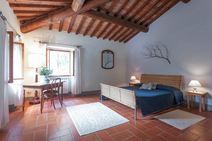 chumba cha kulala mara mbili (ghorofa ya kwanza)