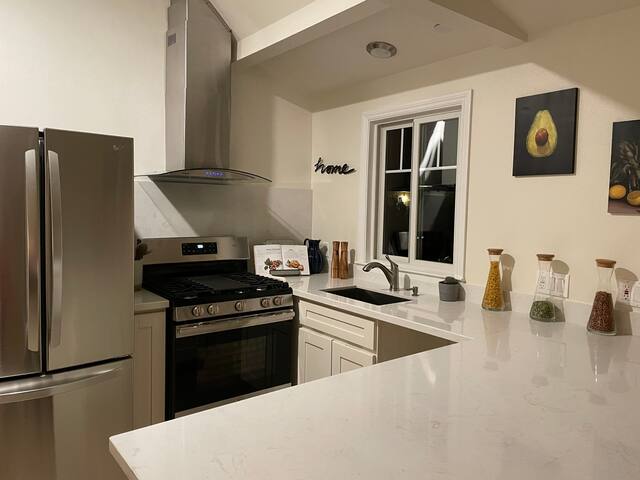 Central location! 2House 9bd5ba fit 18people gallery image 5