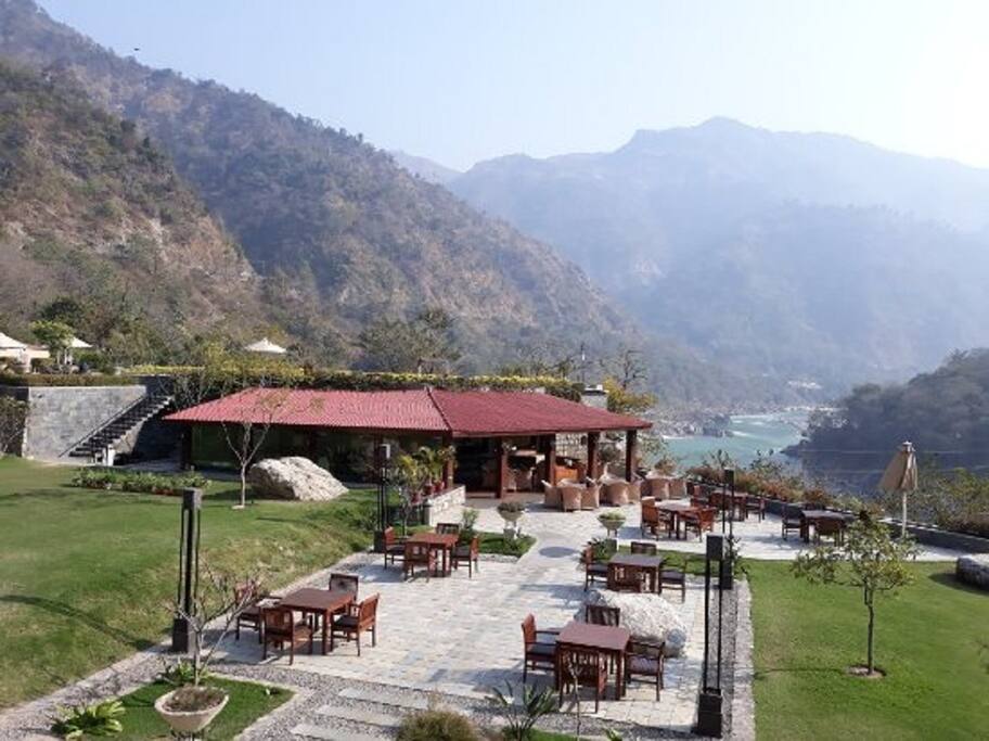 Sitting Area