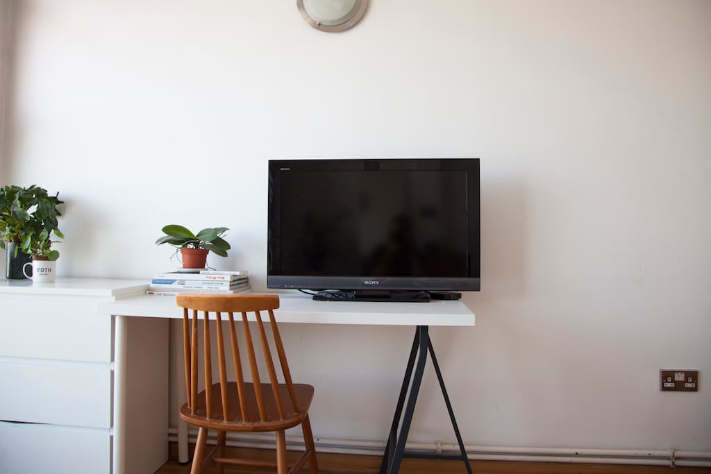 Bedroom Desk