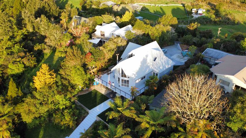 Lake City Holiday Home Co. Ltd managed Airbnb listing 2