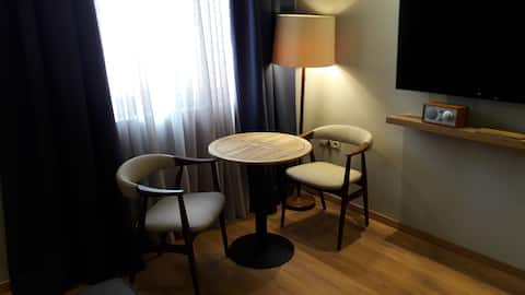 Top performing Airbnb: Studio for two in the heart of Athens in ΕΜΠΟΡΙΚΟ ΚΕΝΤΡΟ