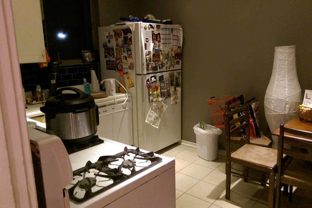 The spacious kitchen.