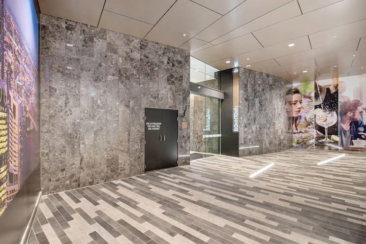 Level 12 -Cozy in CBD-2B Apt-Pool & Gym