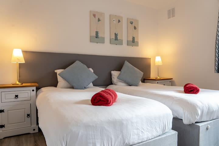 Relaxing Self Contained 2 bedroom in Old Dublin