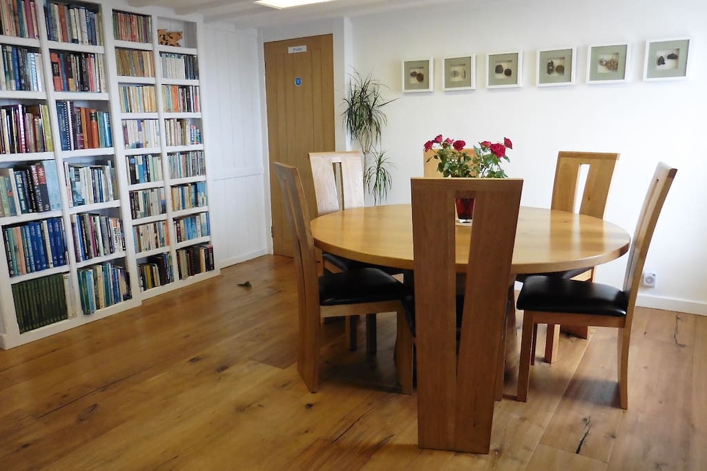 The oak table was hand-made by Graham at his Grenaby studio. Take a day's 'Turning experience' during your stay.