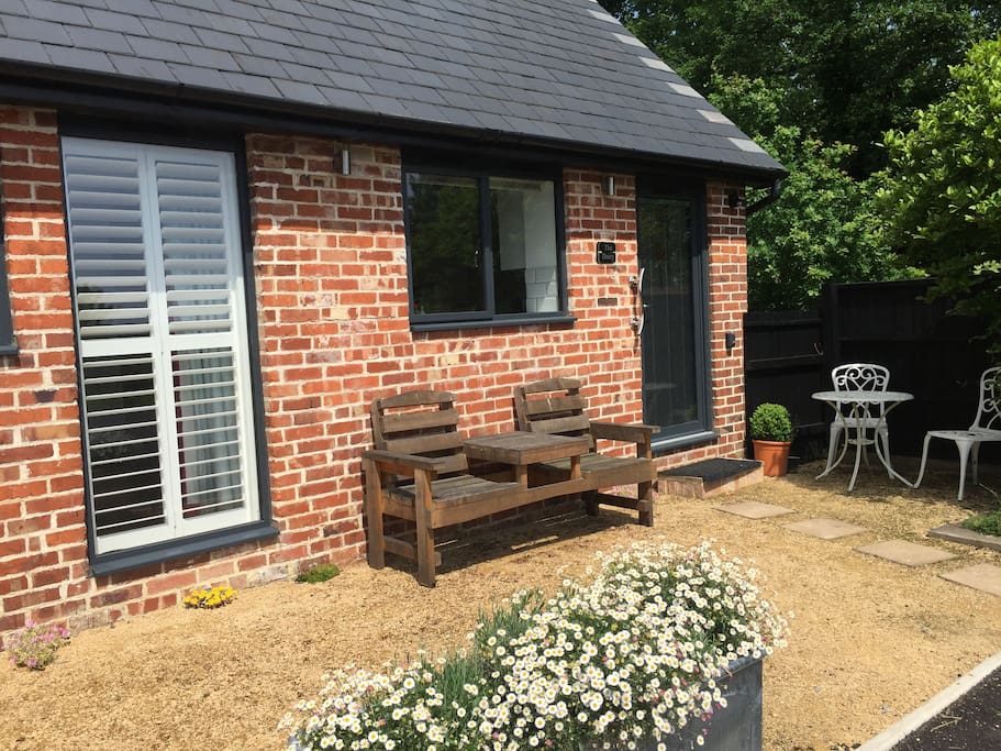 South facing outside seating spaces
