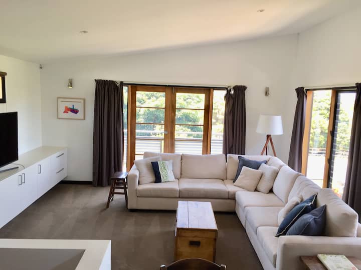 Spacious Mornington Peninsula Retreat Balnarring Houses for Rent in Balnarring, Victoria