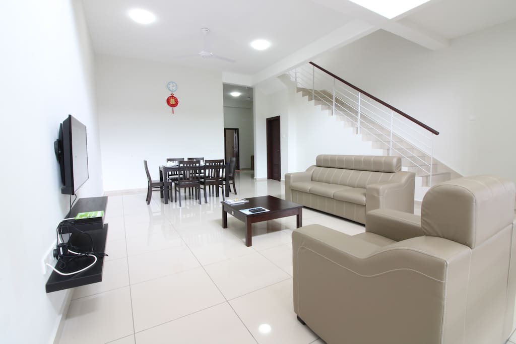 Large Living Hall, ideal for gathering, Air-Con