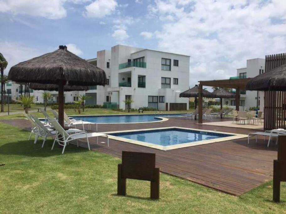 Área externa - Piscina e Churrasqueira (c/ Máquina de Gelo)