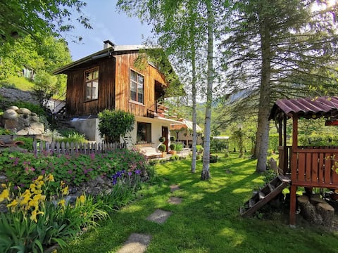 Villa Markiza - Summer House by the River